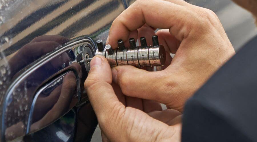 Professional residential roofers in Savonburg, KS